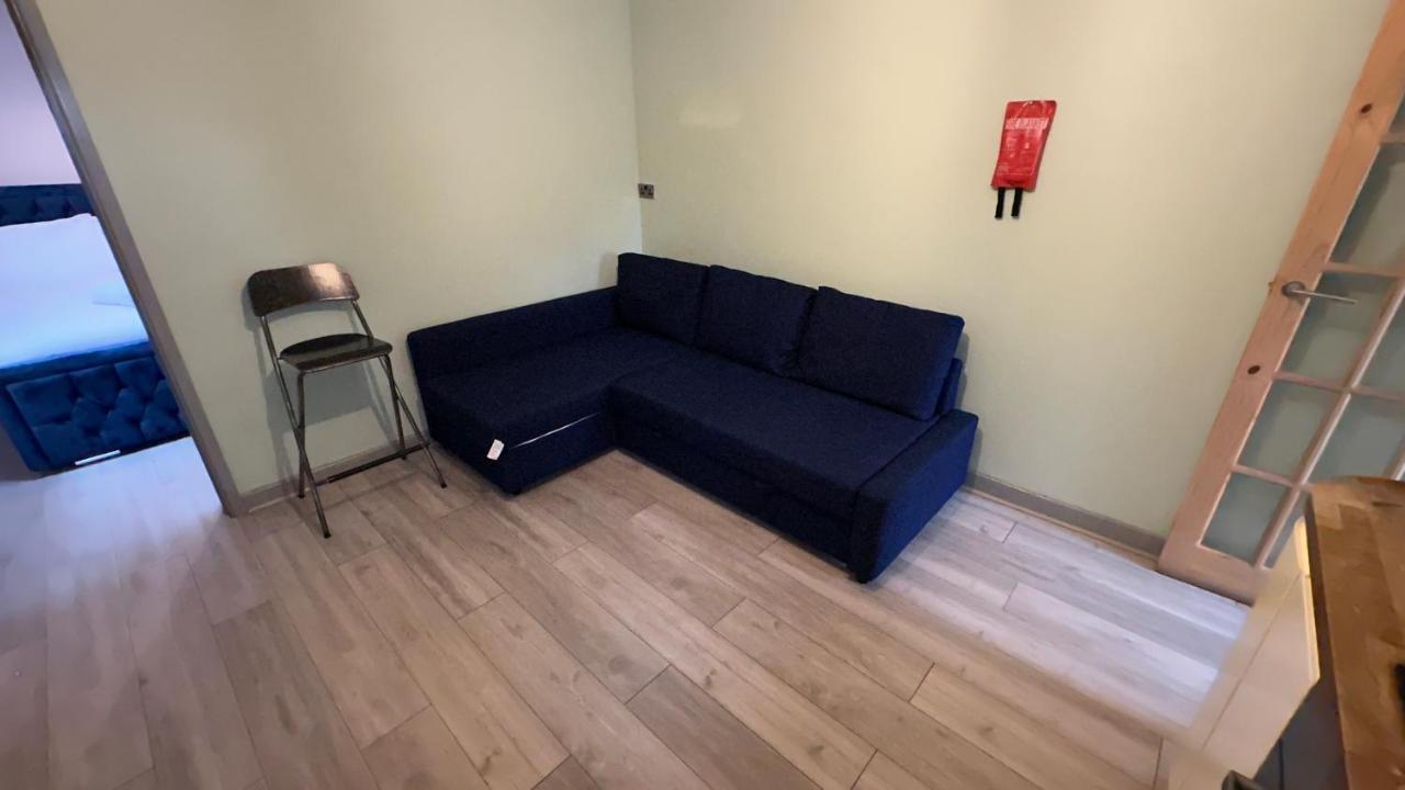 One Bedroom Apartment In Walsall Sleeps 4 Free Wifi By Villazu Bloxwich 外观 照片